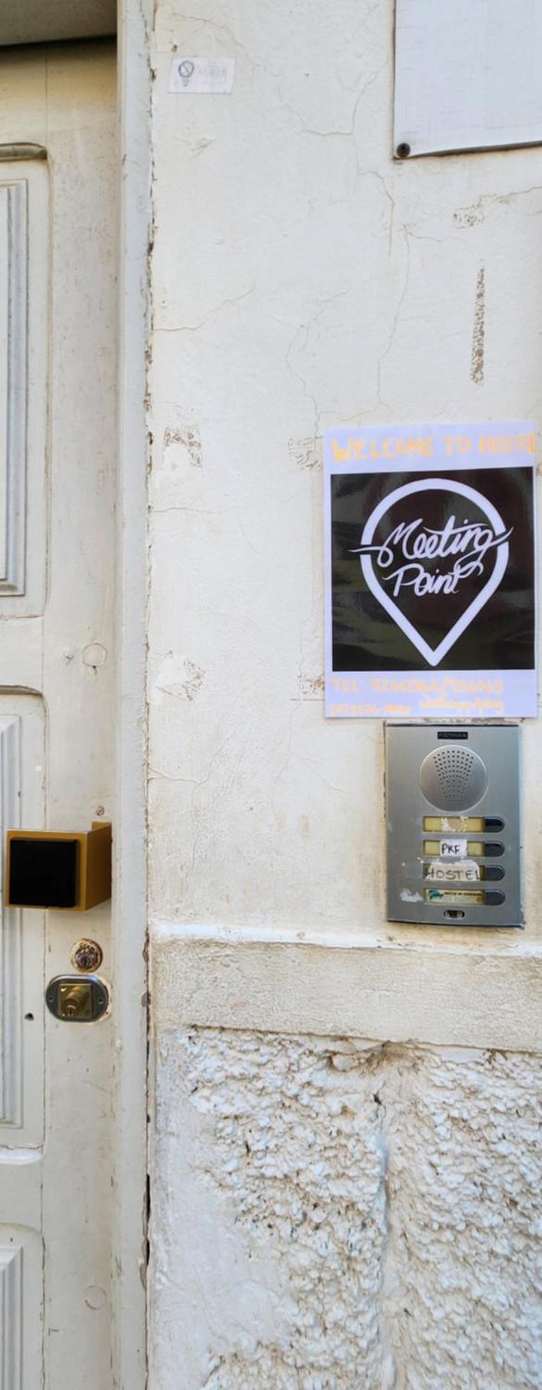 No Cash Accepted-Meeting Point Hostel- Praia, Also In Tarrafal & Fogo 外观 照片