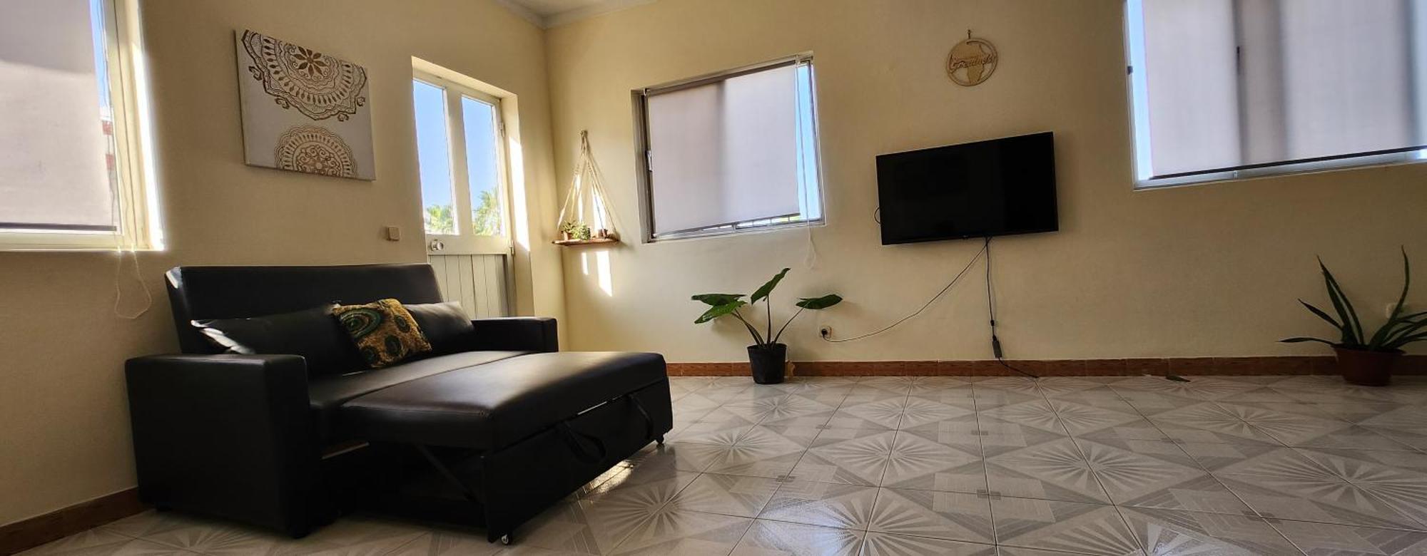 No Cash Accepted-Meeting Point Hostel- Praia, Also In Tarrafal & Fogo 外观 照片