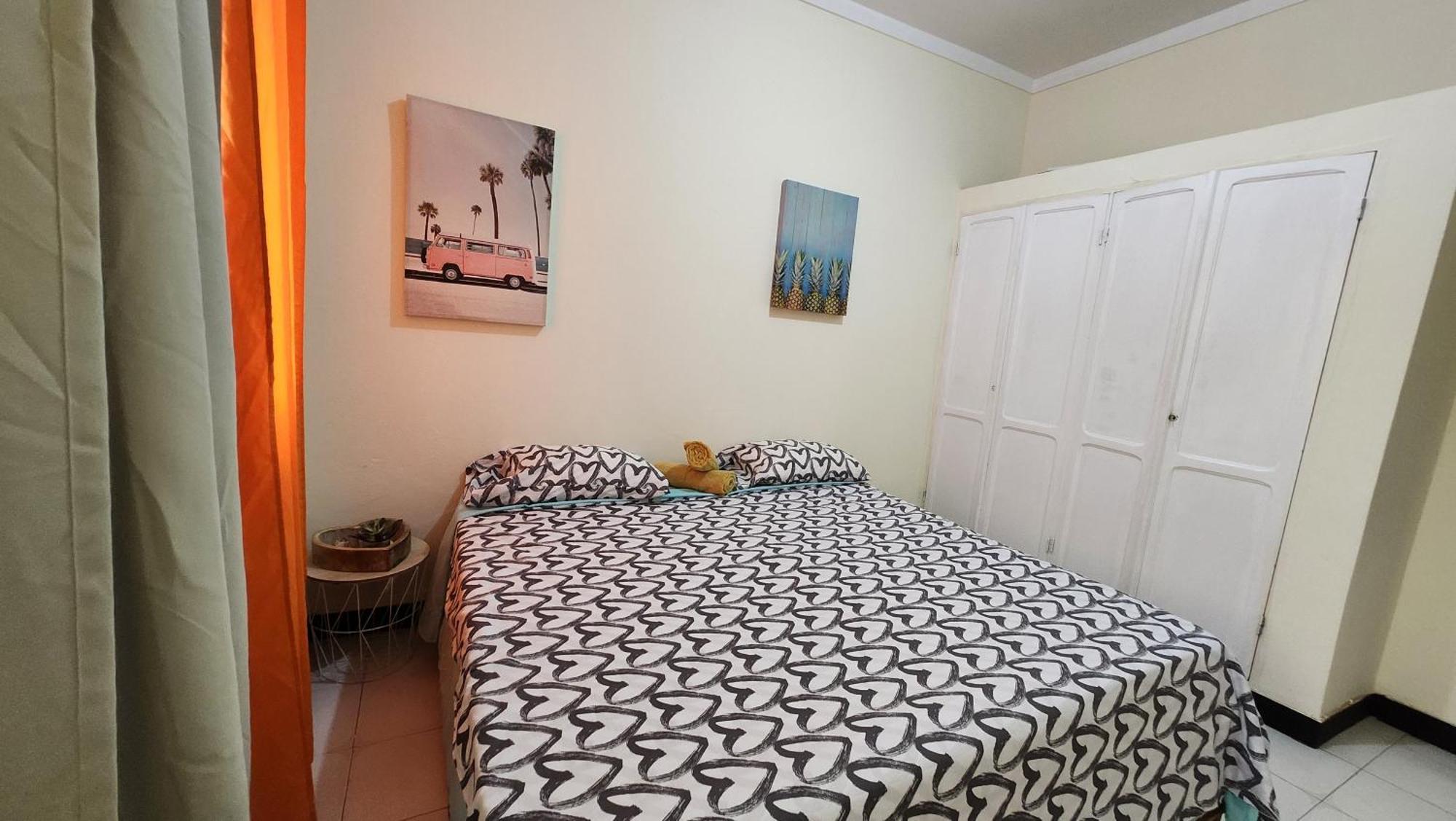 No Cash Accepted-Meeting Point Hostel- Praia, Also In Tarrafal & Fogo 外观 照片