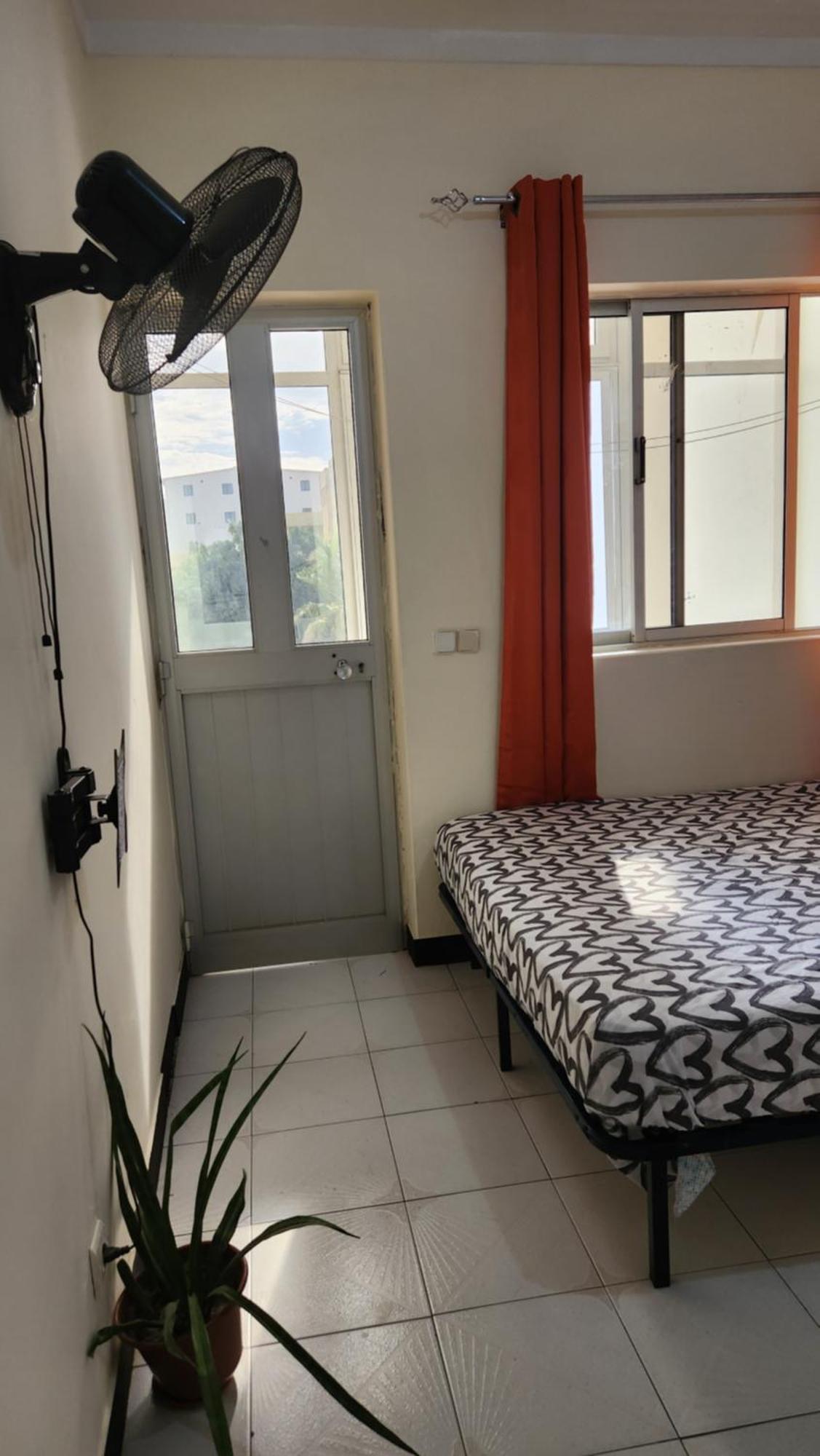 No Cash Accepted-Meeting Point Hostel- Praia, Also In Tarrafal & Fogo 外观 照片