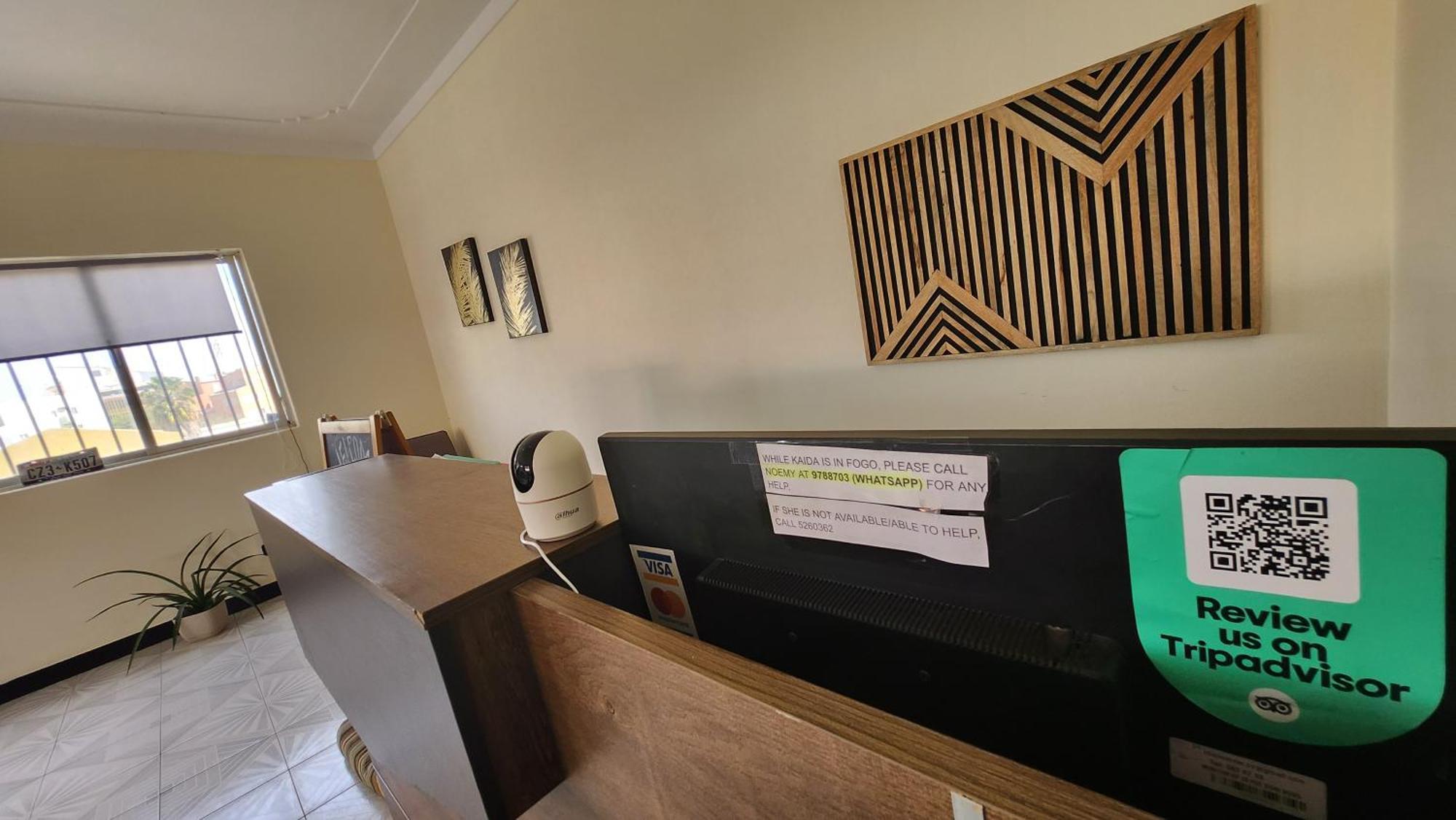 No Cash Accepted-Meeting Point Hostel- Praia, Also In Tarrafal & Fogo 外观 照片