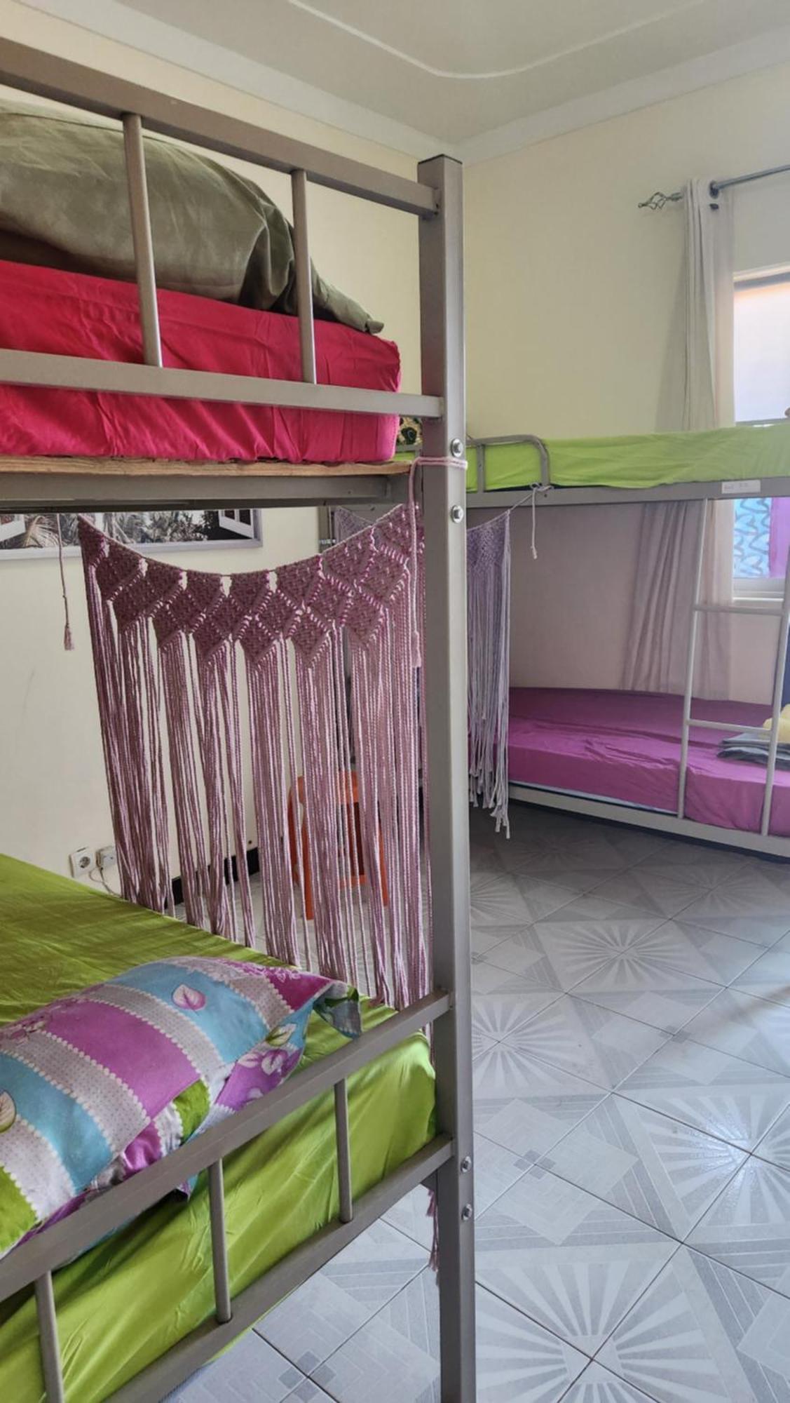 No Cash Accepted-Meeting Point Hostel- Praia, Also In Tarrafal & Fogo 外观 照片
