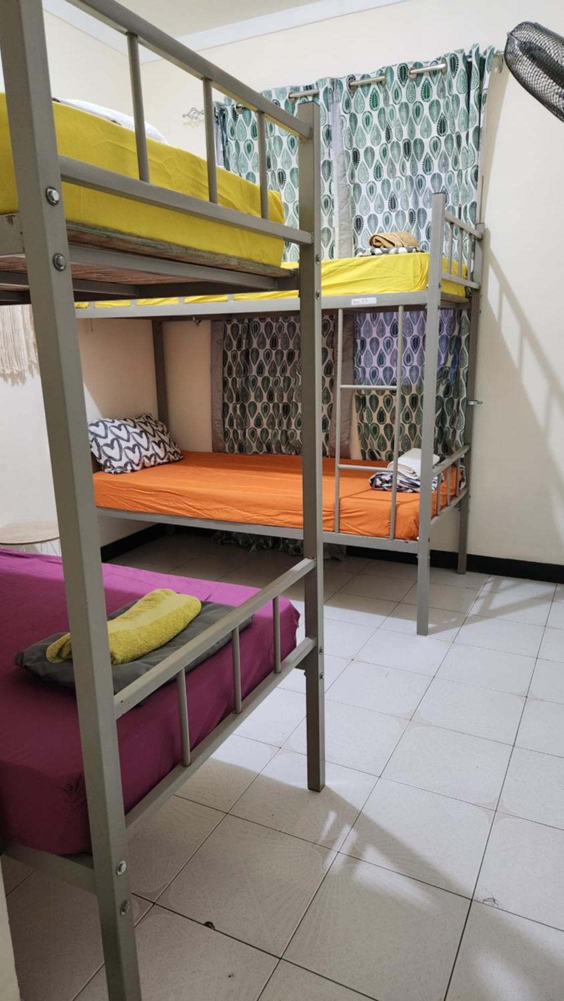 No Cash Accepted-Meeting Point Hostel- Praia, Also In Tarrafal & Fogo 外观 照片